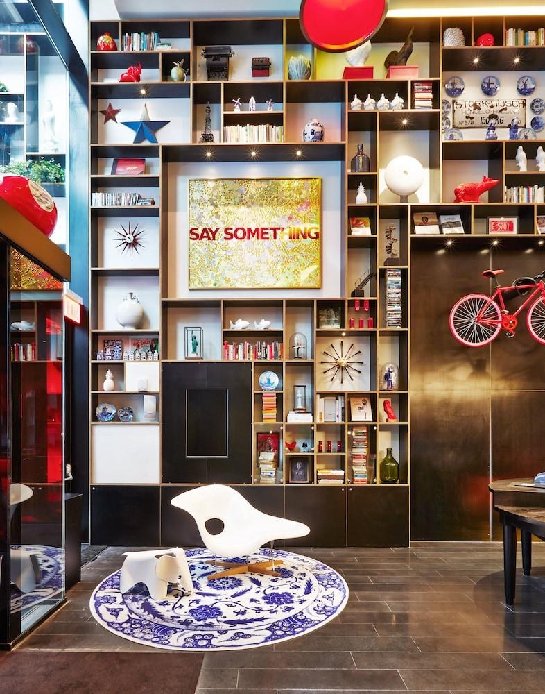 CITIZENM NEW YORK TIMES SQUARE photo 2