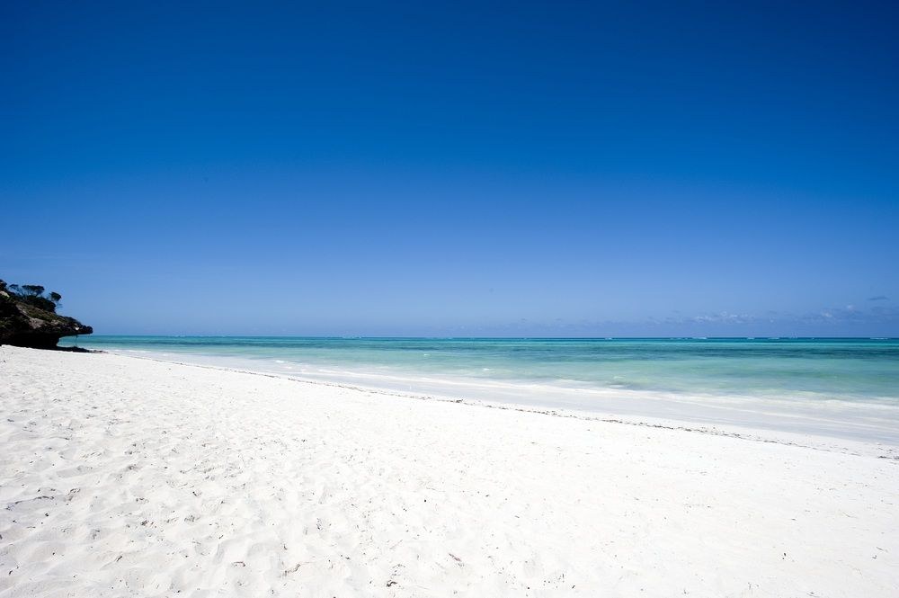 HOTEL KARAFUU BEACH RESORT