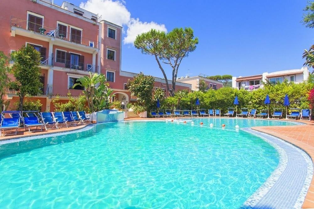SAN VALENTINO HOTEL TERME & SPA photo 2