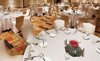 HOTELUMIERE SUITES AND CASINO photo 4