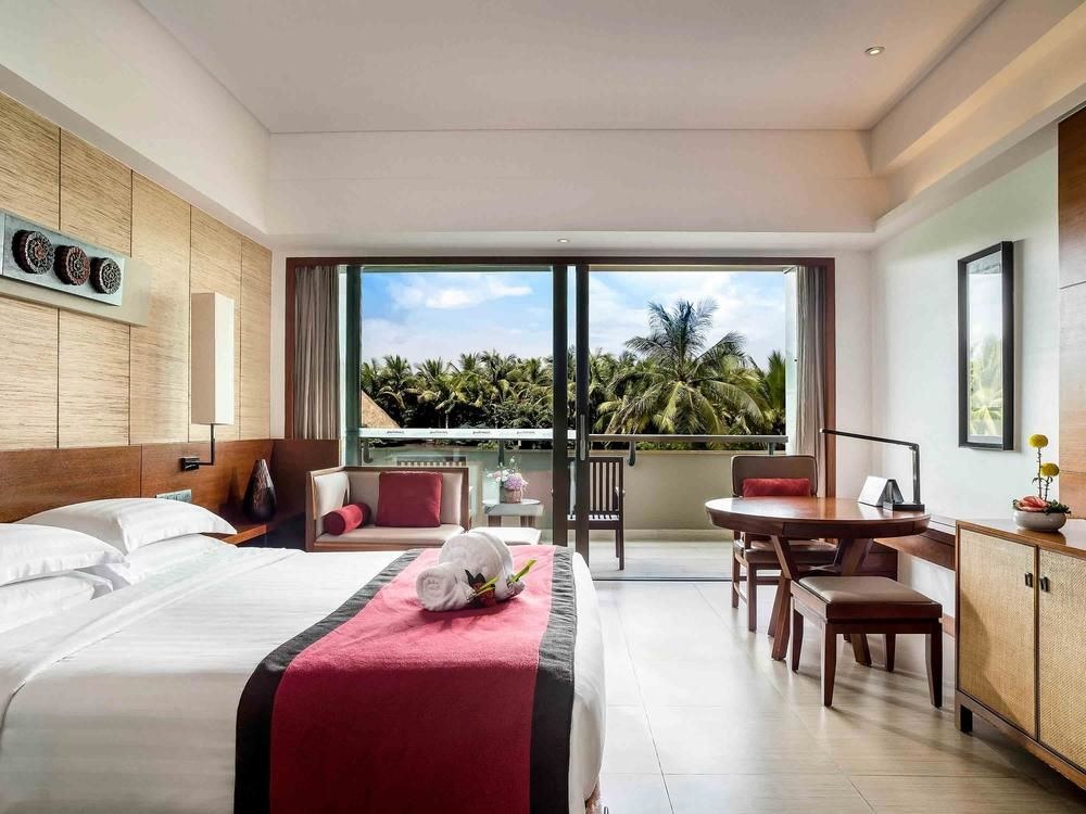 PULLMAN OCEANVIEW SANYA BAY RESORT & SPA