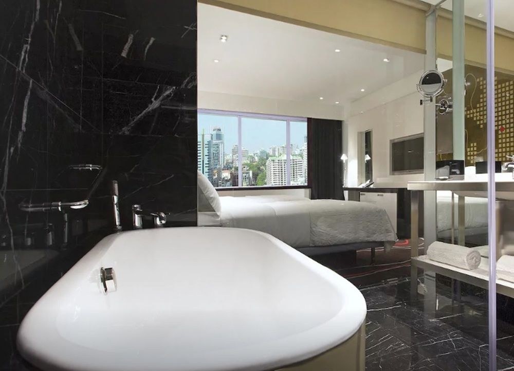 LE MERIDIEN SAIGON HOTEL photo 2
