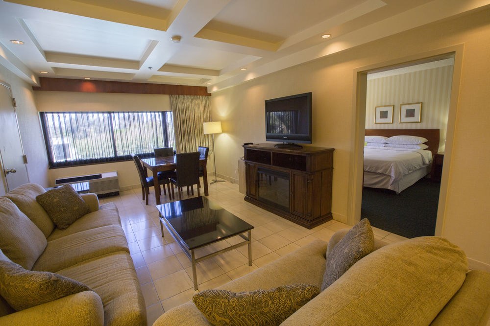 FOUR POINTS BY SHERATON SAN DIEGO photo 1