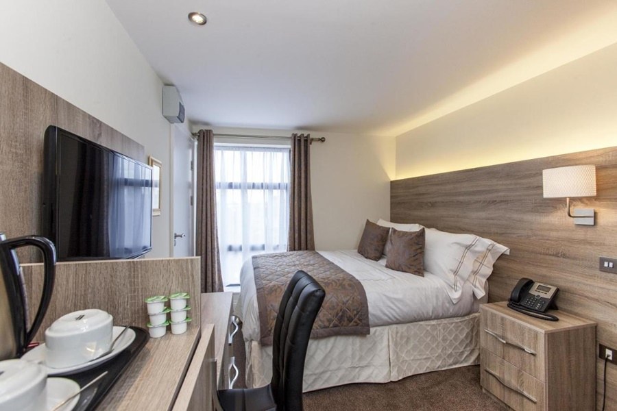 SHEPHERDS BUSH LONDON