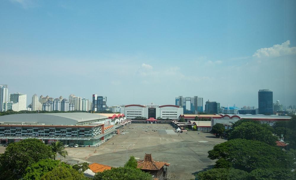HOLIDAY INN EXPRESS JAKARTA INTERNATIONAL EXPO photo 4