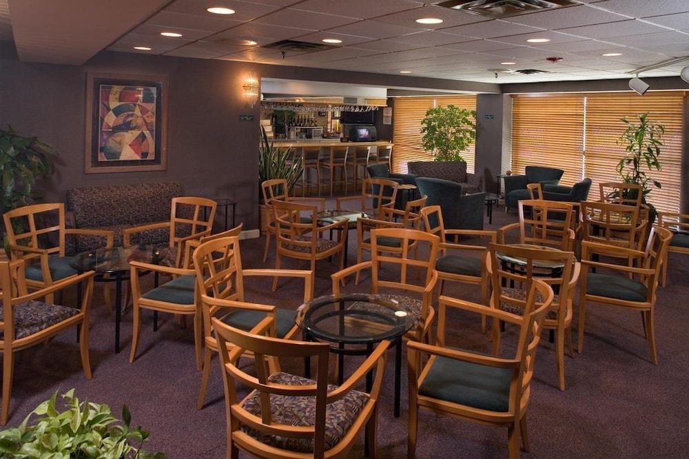 RAMADA BY WYNDHAM NASHVILLE/MUSIC VALLEY photo 4