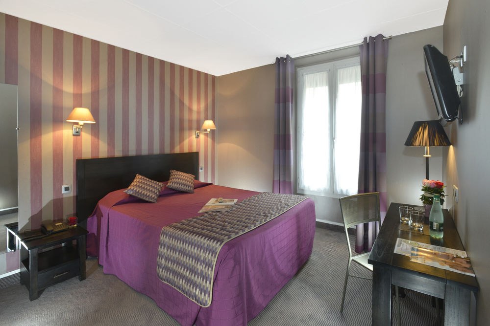 Hotel Carladez Cambronne photo 2