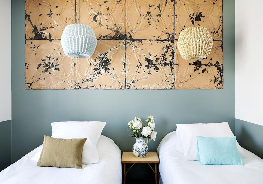 HÔTEL HENRIETTE PARIS photo 2