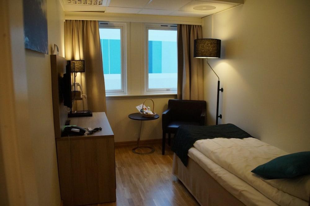 QUALITY HOTEL SAGA photo 3
