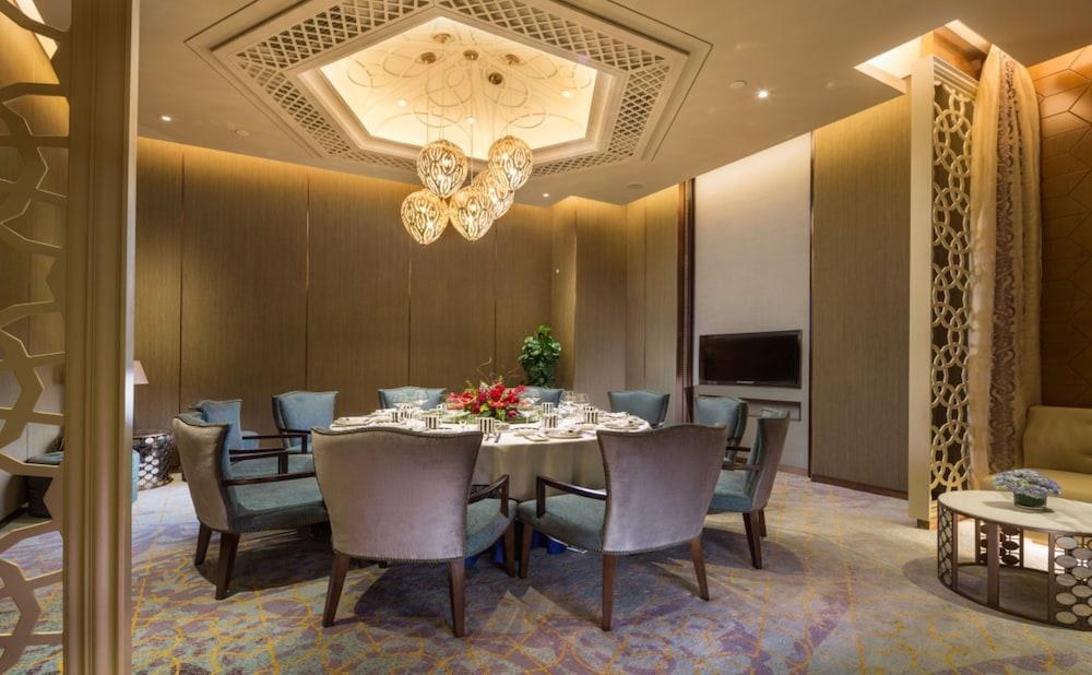 Hilton Urumqi photo 4