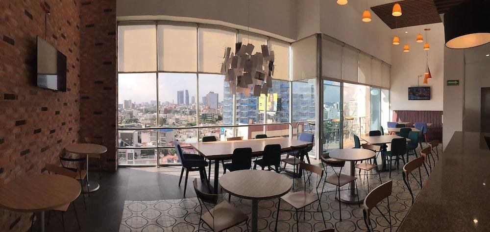TRYP by Wyndham Mexico City World Trade Center Area Hotel photo 3