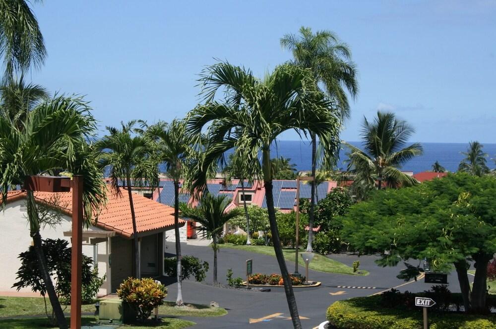 KONA COAST RESORT