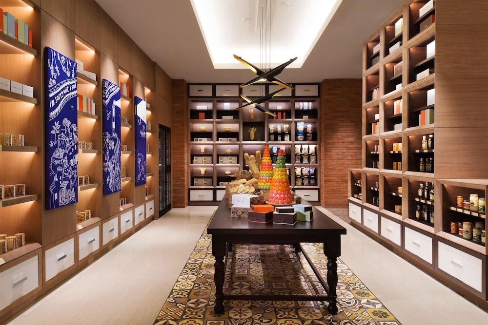 FAIRMONT JAKARTA HOTEL photo 3
