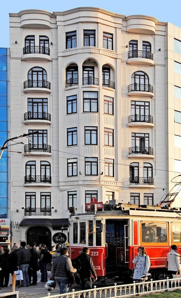 TAXIM HILL HOTEL photo 2