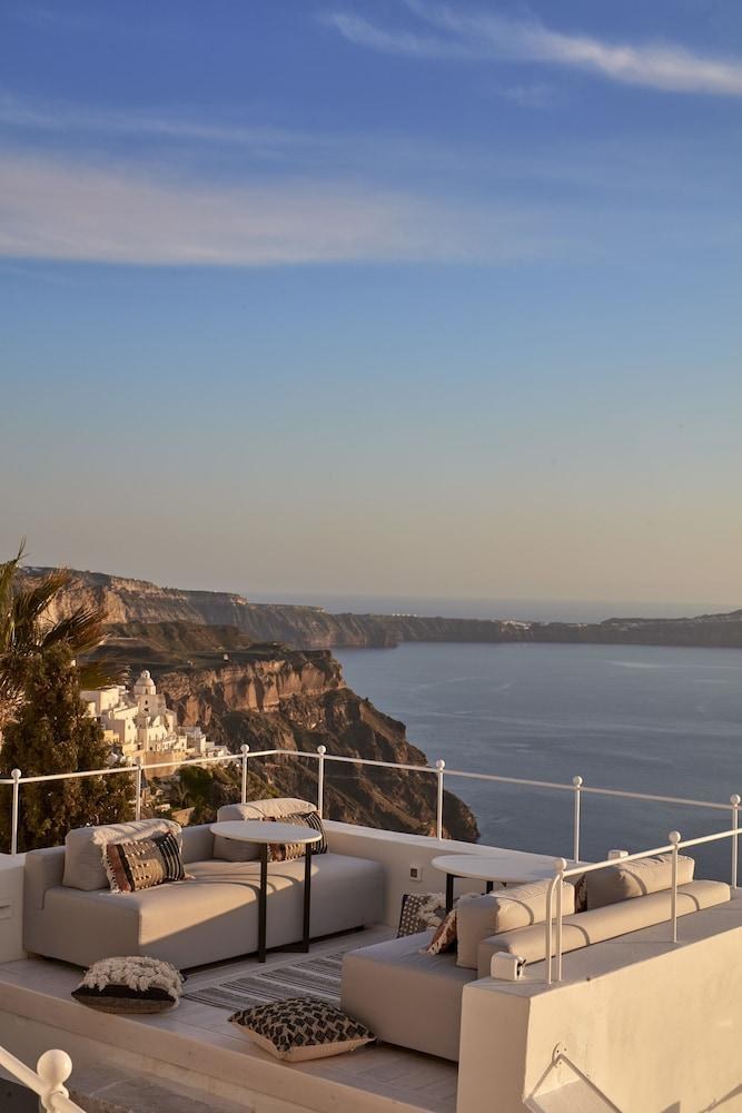 COSMOPOLITAN SUITES photo 3