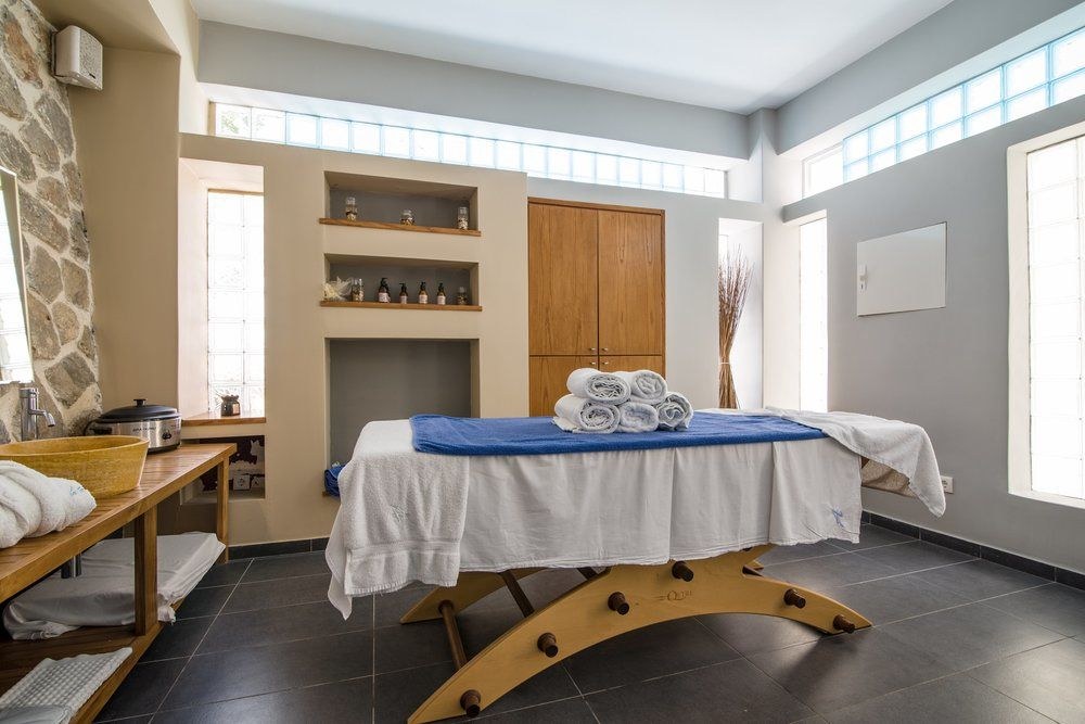 ANTINEA SUITES AND SPA HOTEL