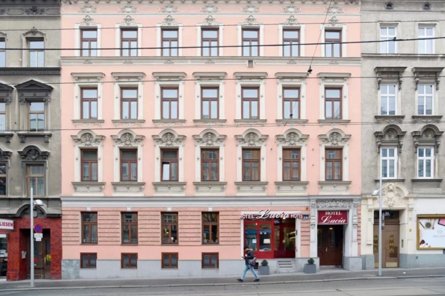 HOTEL LUCIA photo 1