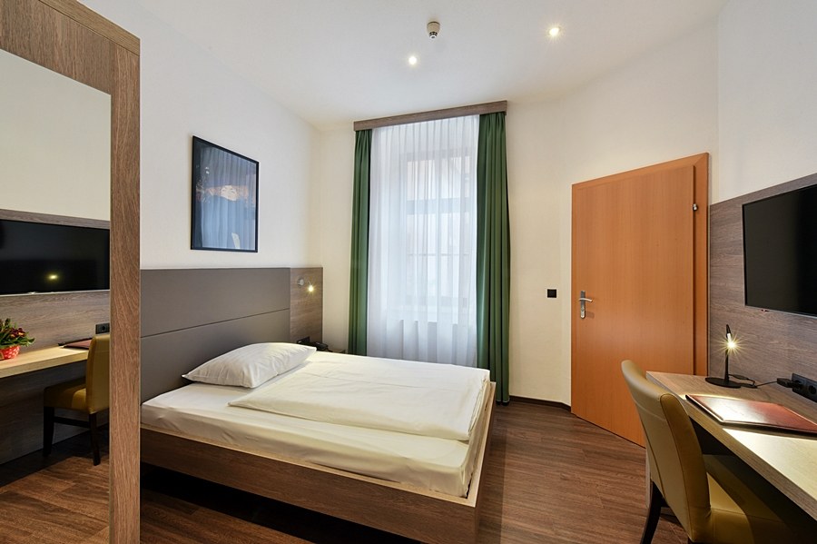 HOTEL LUCIA photo 4