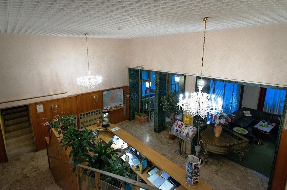 HOTEL MOZART photo 3