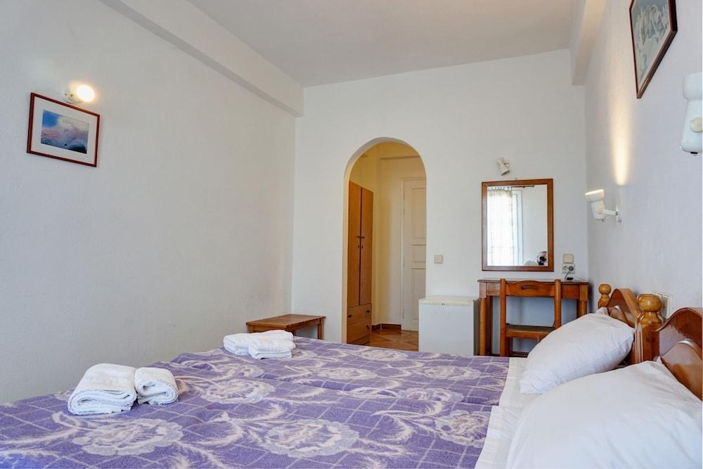 ALEXANDRA HOTEL & APARTMENTS photo 3