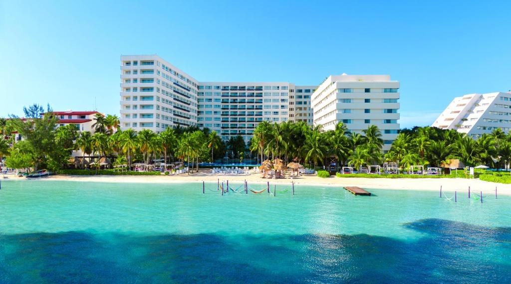 SMART CANCUN THE URBAN OASIS