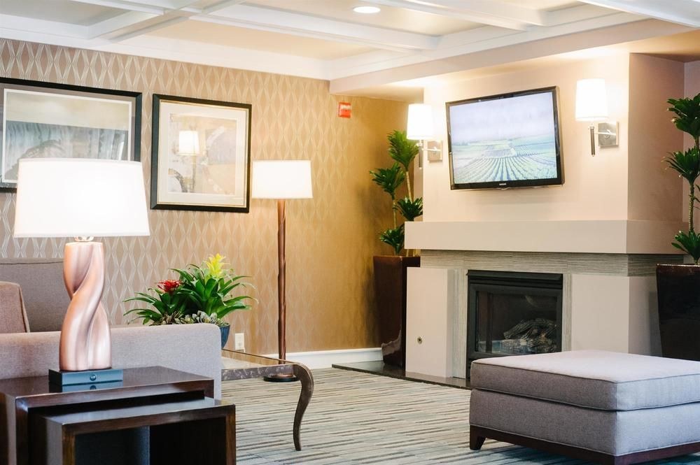 RED LION HOTEL BELLEVUE photo 1