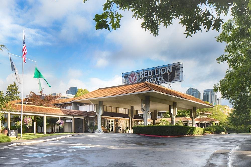 RED LION HOTEL BELLEVUE photo 4