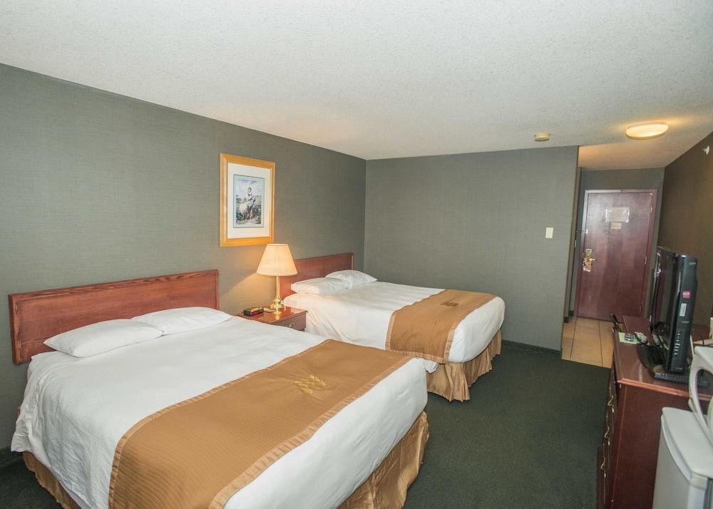 LAKEVIEW INN & SUITES FORT SASKATCHEWAN photo 2