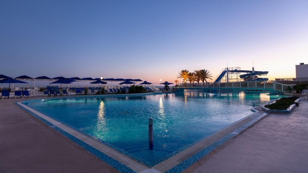 SAMIRA CLUB photo 2