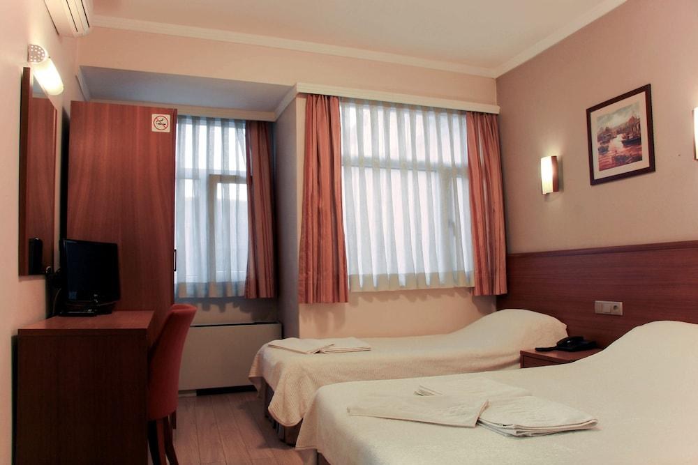 HOTEL INTER ISTANBUL photo 2
