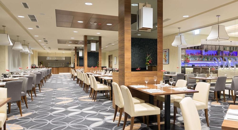 Doubletree By Hilton Htl Convt Ctr photo 3