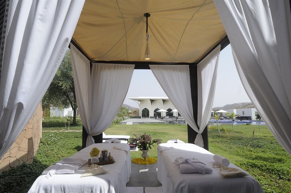 LEBUA LODGE AT AMER