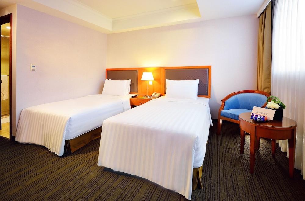 Fu Ward Hotel Tainan photo 2