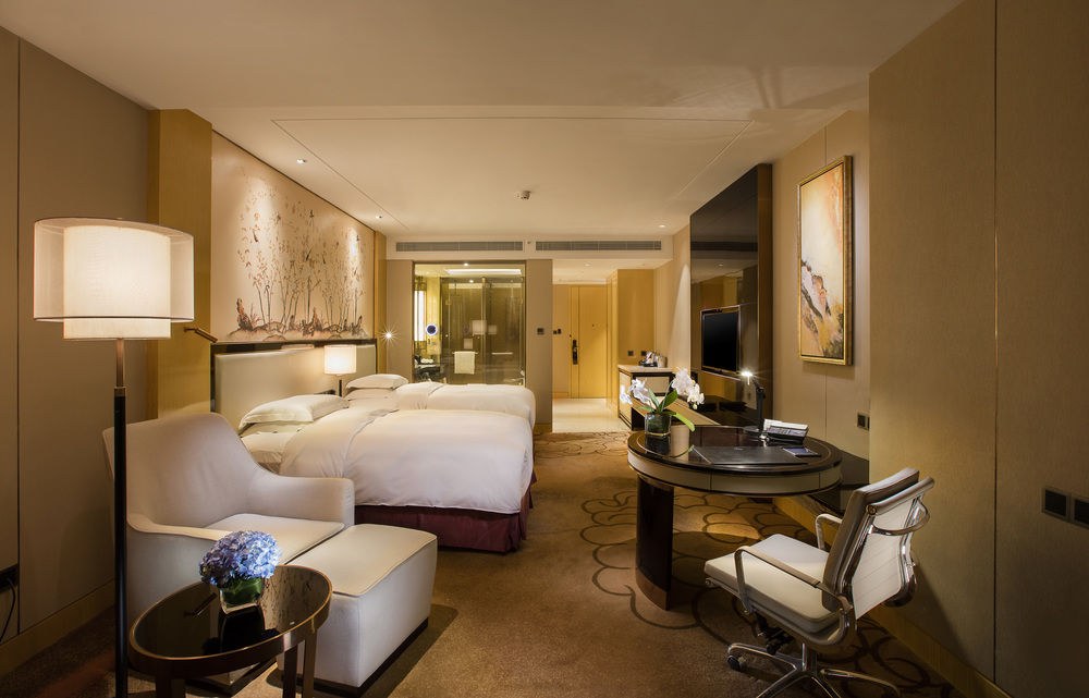 Hilton Wuhan Riverside photo 1