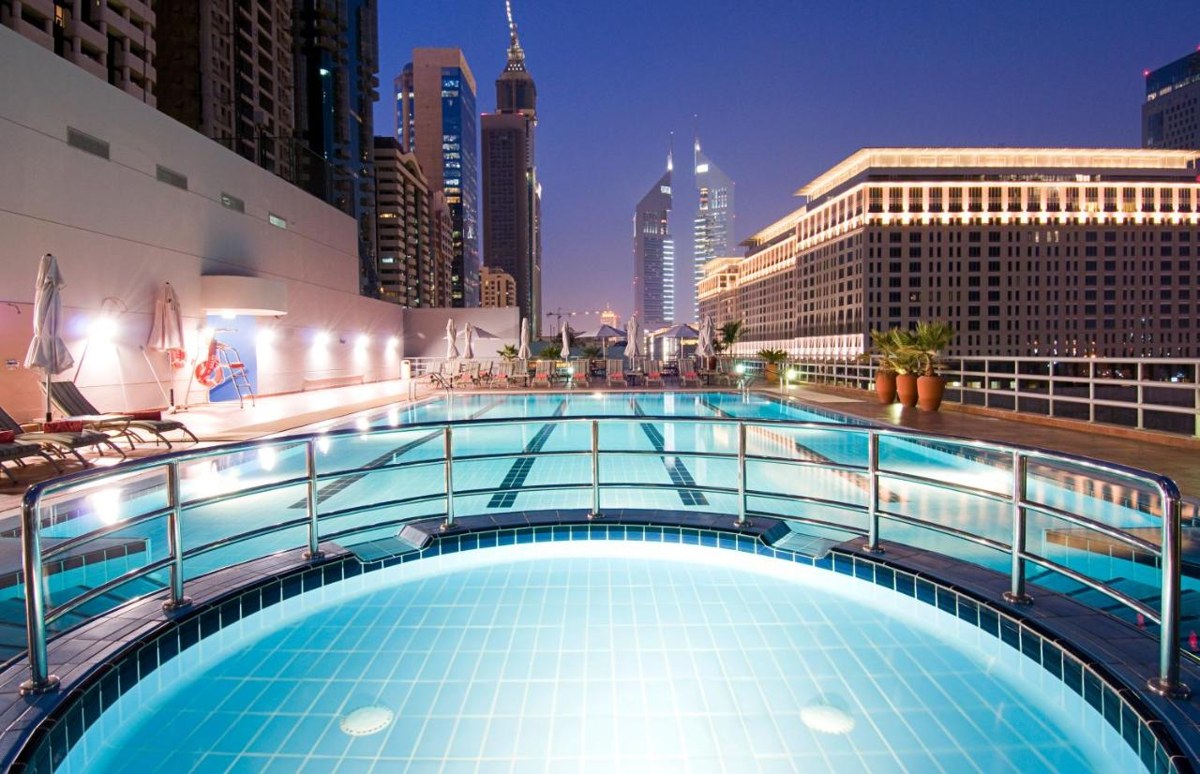 ROSE RAYHAAN BY ROTANA (F)