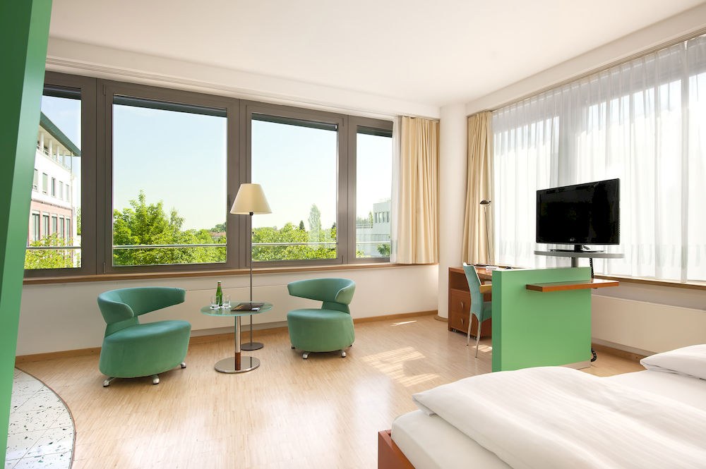 FOUR Munich Neue Messe photo 3