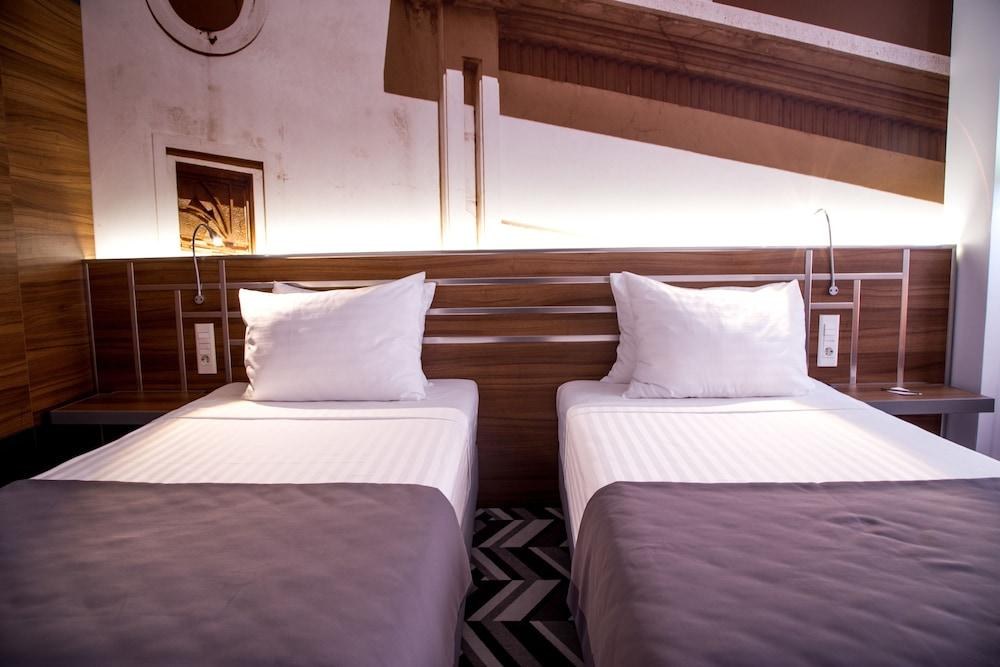Mercure Bucharest Unirii photo 4