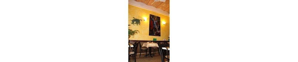 BOLOGNESE photo 4