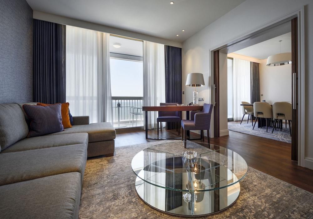MAKEDONIA PALACE photo 2