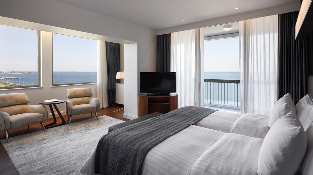 MAKEDONIA PALACE photo 4