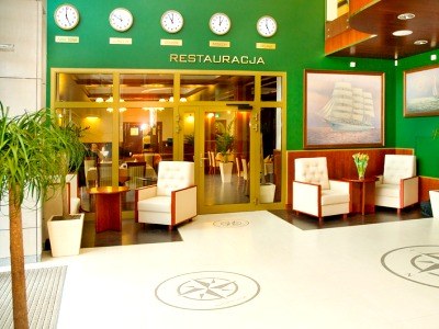 ADMIRAL photo 2