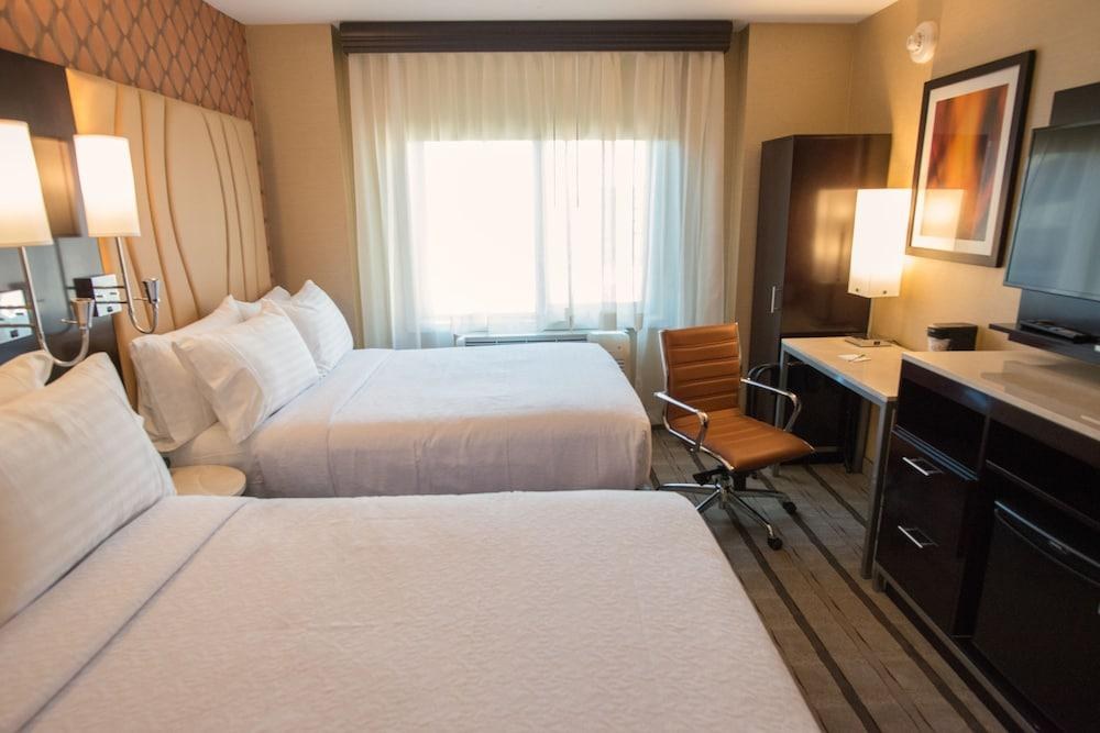 Holiday Inn Times Square photo 4