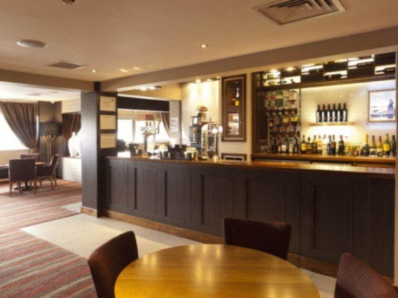 Premier Inn London Hanger Lane photo 3