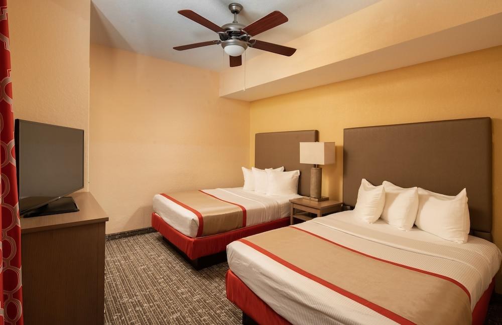 FLORIDAYS RESORT photo 1