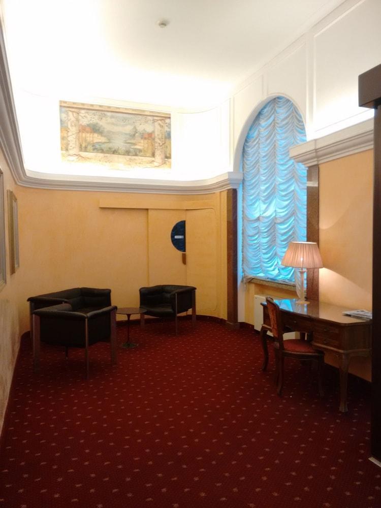Centro Hotel photo 2