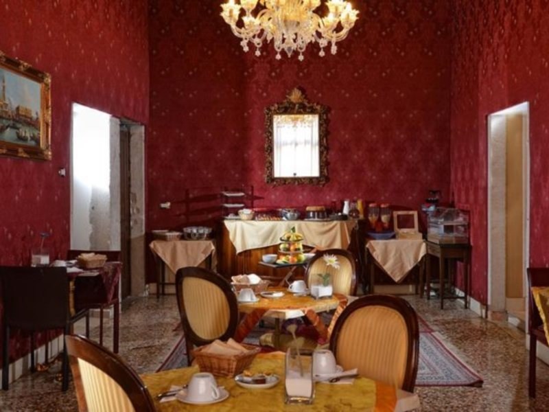 HOTEL SAN MAURIZIO photo 4