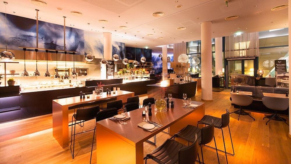Scandic Hamburg Emporio photo 2
