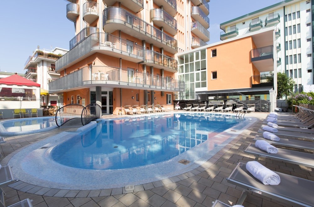Sheila Aparthotel