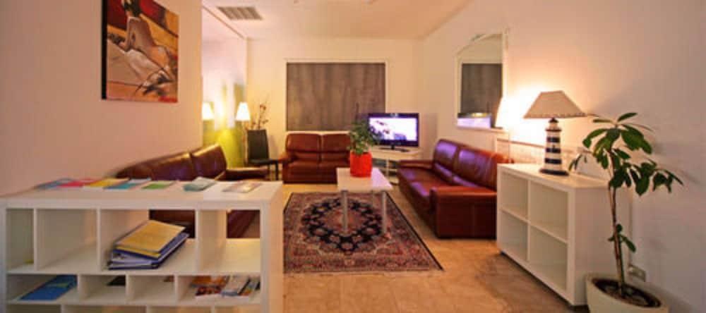 Oxford Hotel photo 2