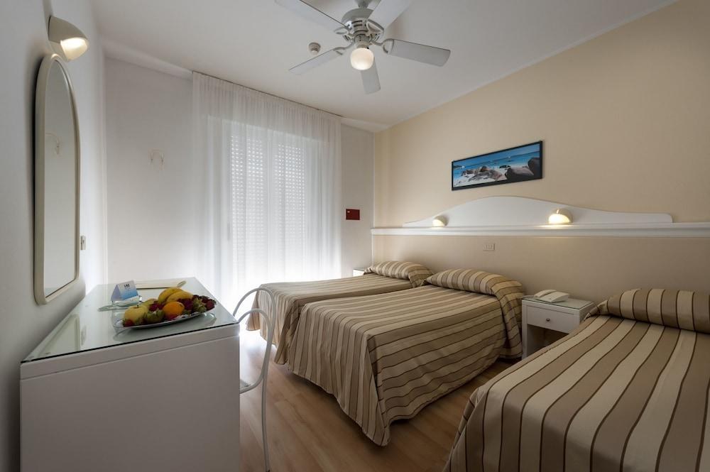 Hotel Miami photo 2